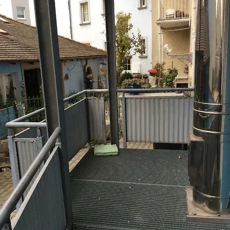 Апартаменты Neu Renovierte Stadtwohnung *